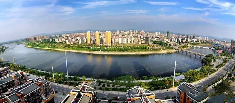 一河两岸.jpg
