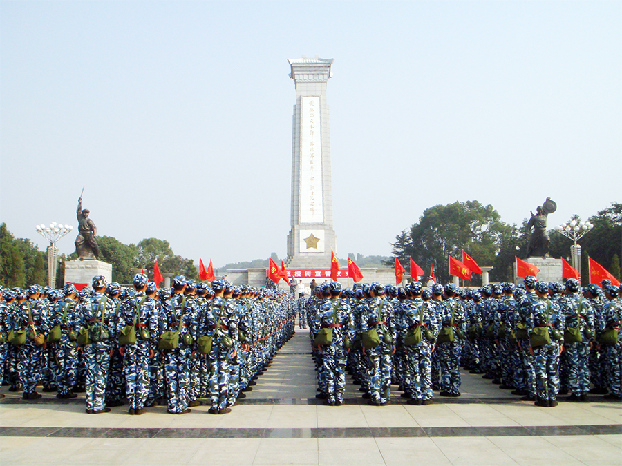 弘扬红安精神.jpg
